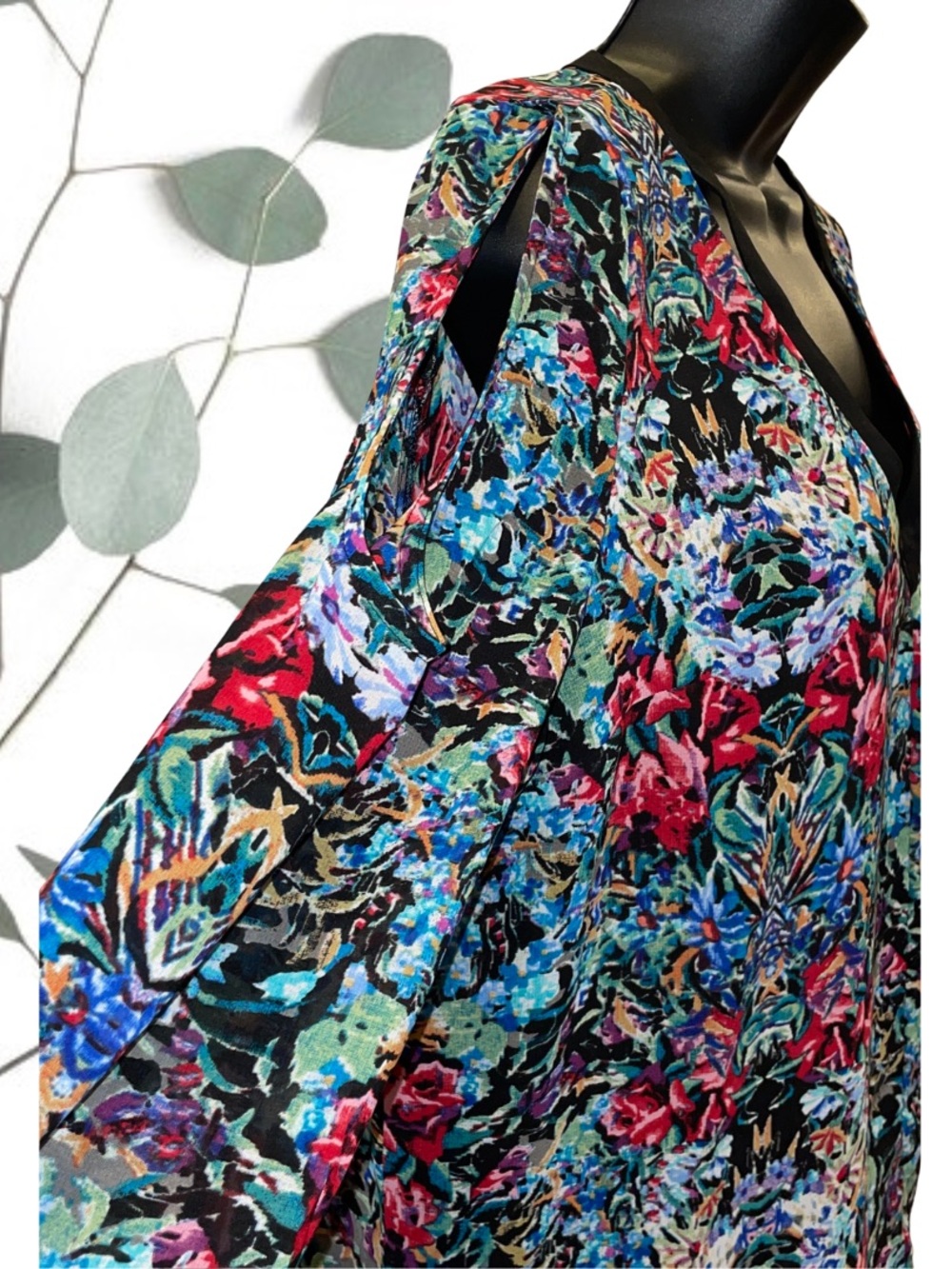 Floral Cold-Shoulder Top - Picture 2 of 7